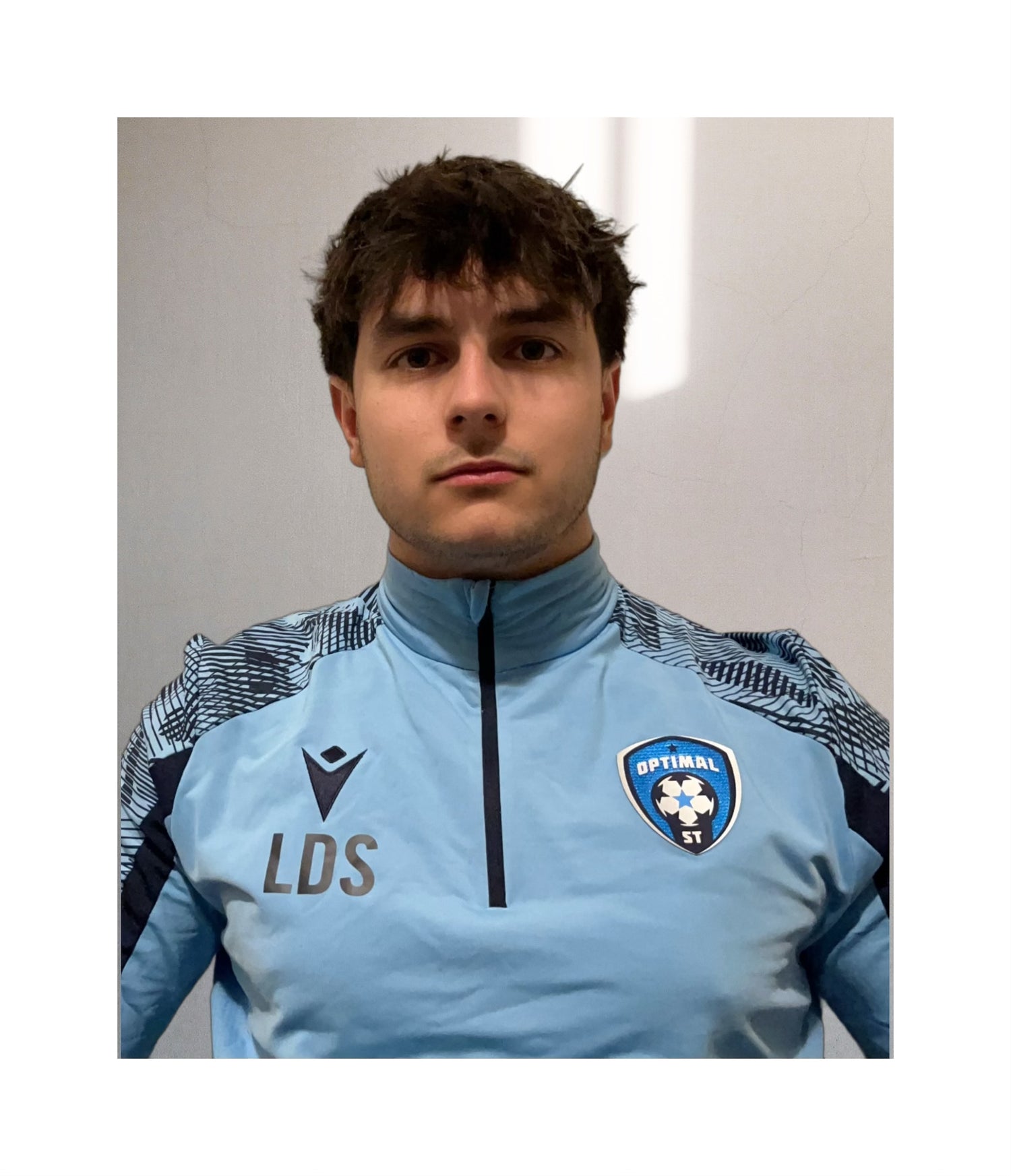 Headshot of Luca Del Sordo, goalkeeper coach at Optimal Soccer Training.